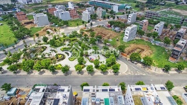 Ngã ngửa vì cọc tiền mua đất liền kề lòi ra đất biệt thự